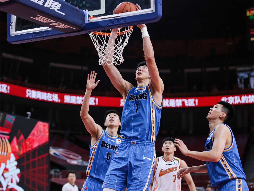 这无疑给球 这无疑给球